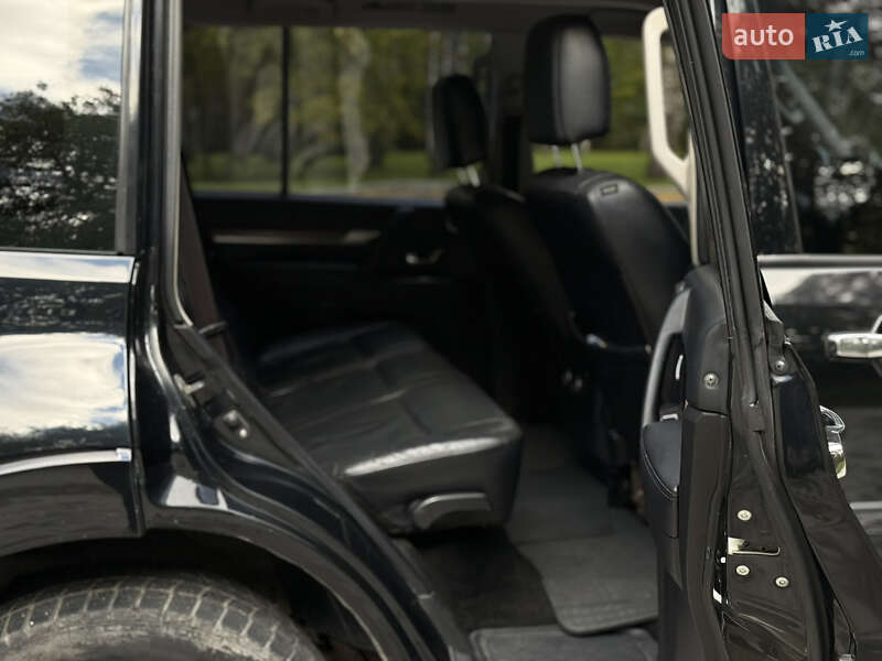 Внедорожник / Кроссовер Mitsubishi Pajero 2008 в Тернополе фото 26 Внедорожник / Кроссовер Mitsubishi Pajero 2008 в Тернополе