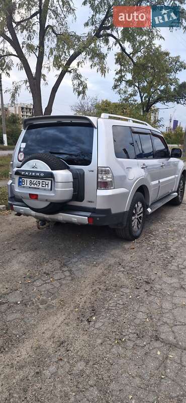 Внедорожник / Кроссовер Mitsubishi Pajero 2007 в Полтаве