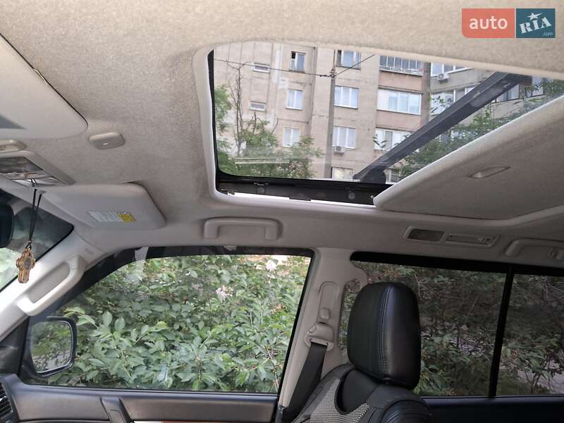 Внедорожник / Кроссовер Mitsubishi Pajero 2008 в Киеве фото 10 Внедорожник / Кроссовер Mitsubishi Pajero 2008 в Киеве