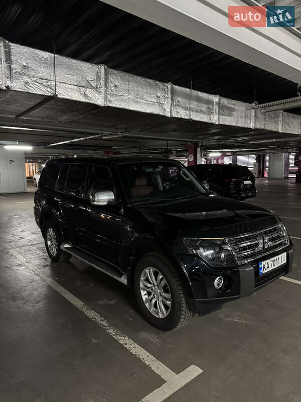 Позашляховик / Кросовер Mitsubishi Pajero 2008 в Києві фото 3 Позашляховик / Кросовер Mitsubishi Pajero 2008 в Києві