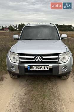Внедорожник / Кроссовер Mitsubishi Pajero 2007 в Березному Внедорожник / Кроссовер Mitsubishi Pajero 2007 в Березному