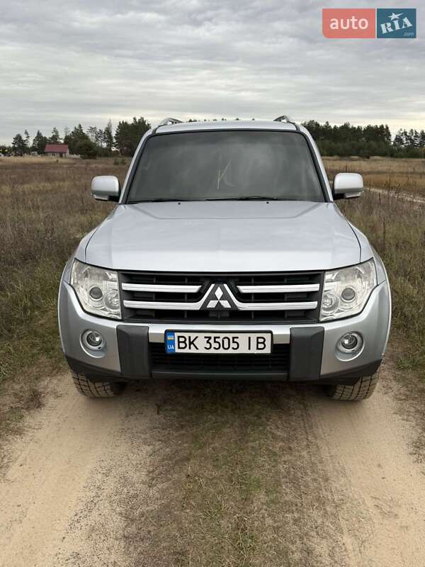 Позашляховик / Кросовер Mitsubishi Pajero 2007 в Березному фото Позашляховик / Кросовер Mitsubishi Pajero 2007 в Березному