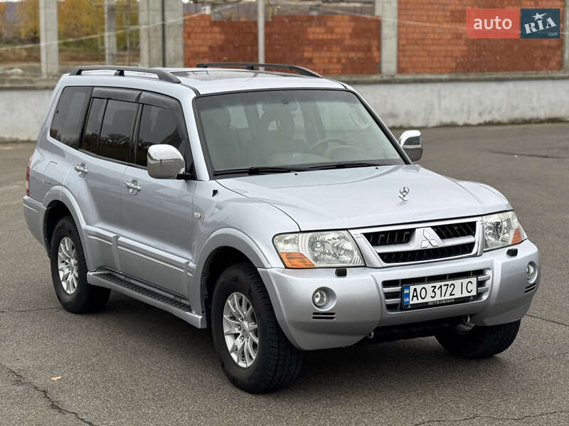 Внедорожник / Кроссовер Mitsubishi Pajero 2007 в Мукачево