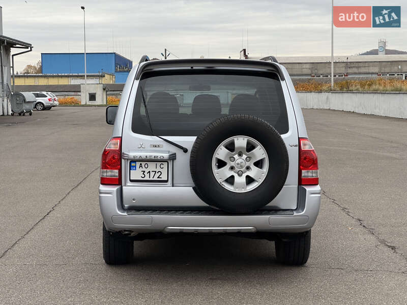 Внедорожник / Кроссовер Mitsubishi Pajero 2007 в Мукачево