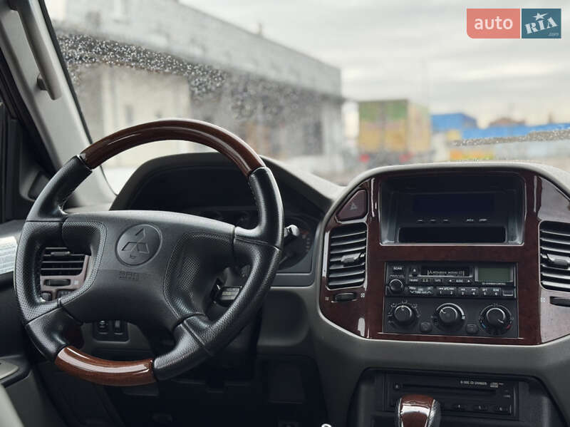 Внедорожник / Кроссовер Mitsubishi Pajero 2007 в Мукачево