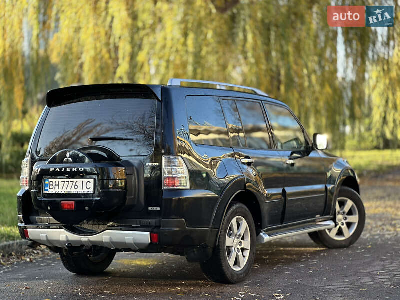 Внедорожник / Кроссовер Mitsubishi Pajero 2007 в Киеве