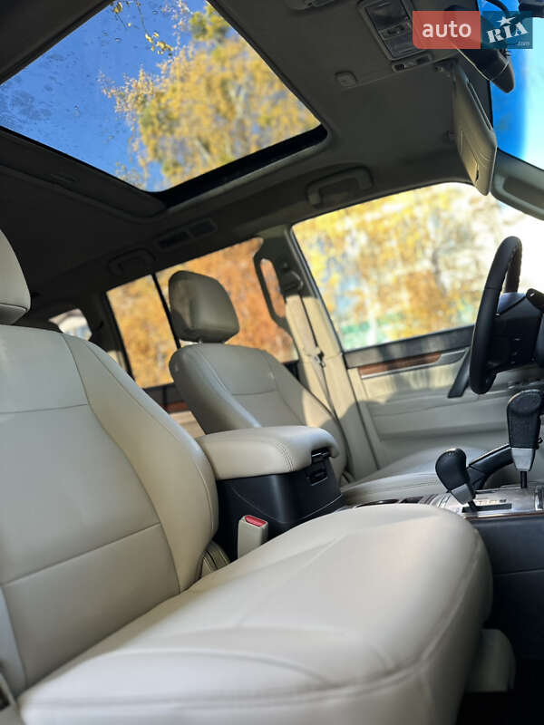 Внедорожник / Кроссовер Mitsubishi Pajero 2007 в Киеве