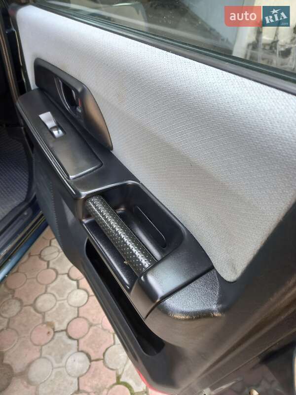 Позашляховик / Кросовер Mitsubishi Pajero 2002 в Новоселиці фото 13 Позашляховик / Кросовер Mitsubishi Pajero 2002 в Новоселиці