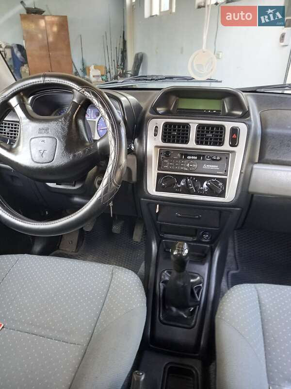 Позашляховик / Кросовер Mitsubishi Pajero 2002 в Новоселиці фото 21 Позашляховик / Кросовер Mitsubishi Pajero 2002 в Новоселиці