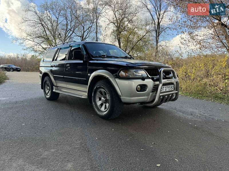 Внедорожник / Кроссовер Mitsubishi Pajero 2004 в Днепре