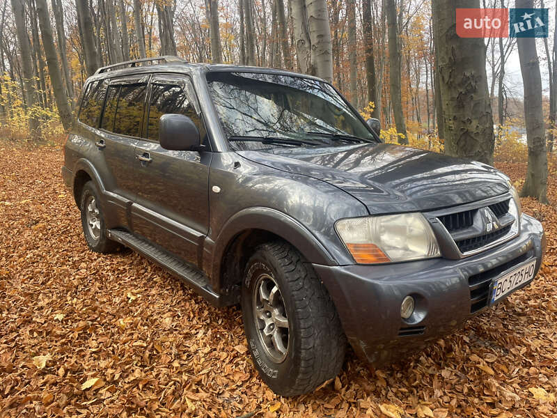 Внедорожник / Кроссовер Mitsubishi Pajero 2006 в Львове
