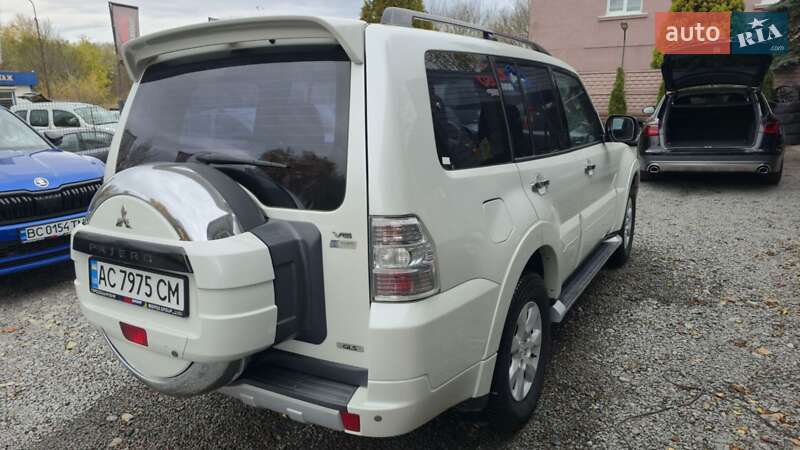 Внедорожник / Кроссовер Mitsubishi Pajero 2013 в Львове фото 7 Внедорожник / Кроссовер Mitsubishi Pajero 2013 в Львове