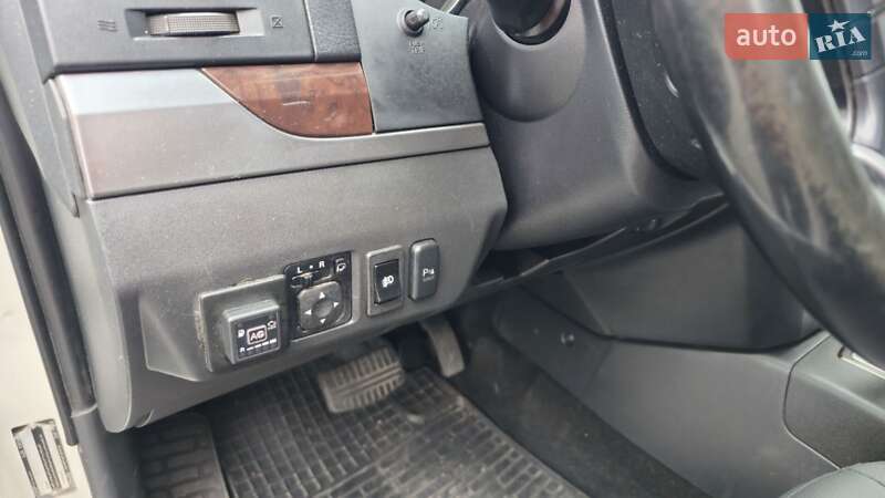 Внедорожник / Кроссовер Mitsubishi Pajero 2013 в Львове фото 12 Внедорожник / Кроссовер Mitsubishi Pajero 2013 в Львове