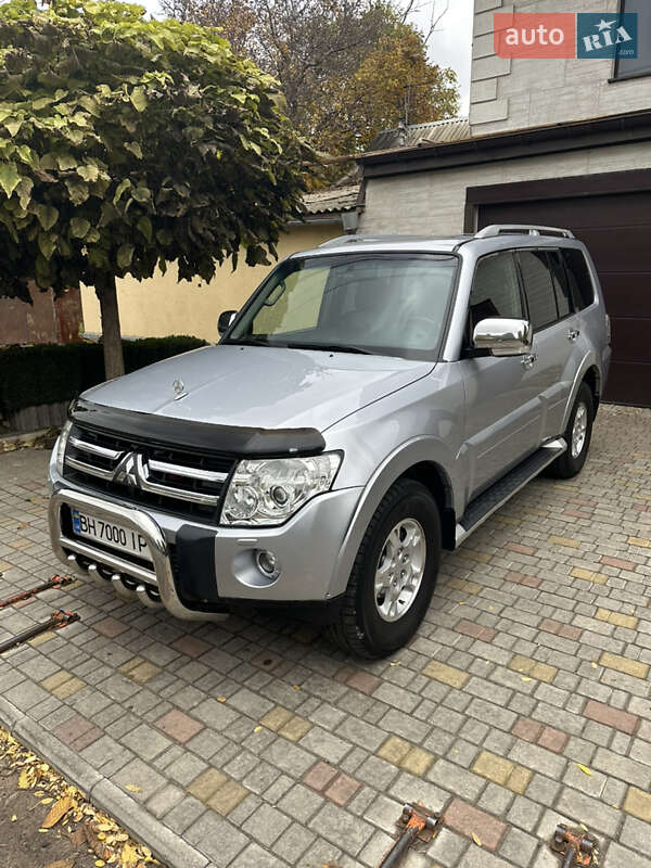 Внедорожник / Кроссовер Mitsubishi Pajero 2008 в Одессе фото 3 Внедорожник / Кроссовер Mitsubishi Pajero 2008 в Одессе