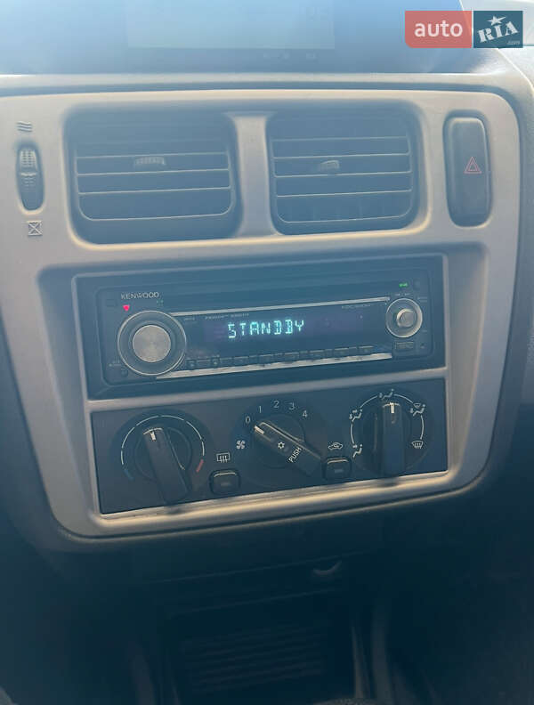 Внедорожник / Кроссовер Mitsubishi Pajero 2002 в Днепре