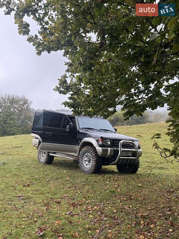 Позашляховик / Кросовер Mitsubishi Pajero 1997 в Тячеві фото 3 Позашляховик / Кросовер Mitsubishi Pajero 1997 в Тячеві
