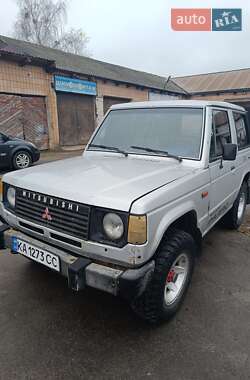 Позашляховик / Кросовер Mitsubishi Pajero 1988 в Рокитному