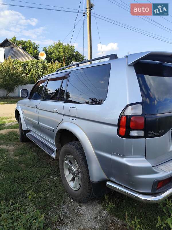 Внедорожник / Кроссовер Mitsubishi Pajero 2006 в Ольгополе