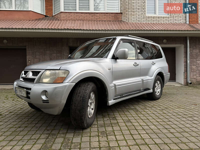 Позашляховик / Кросовер Mitsubishi Pajero 2003 в Чорткові