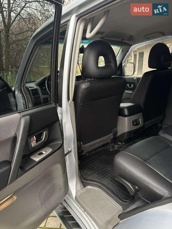 Позашляховик / Кросовер Mitsubishi Pajero 2003 в Чорткові