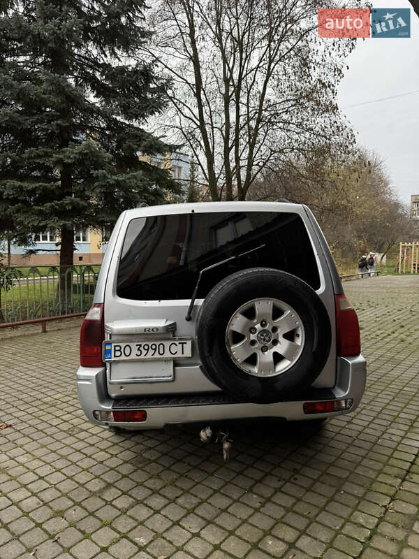 Позашляховик / Кросовер Mitsubishi Pajero 2003 в Чорткові