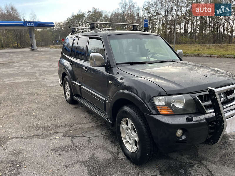 Mitsubishi Pajero 2006