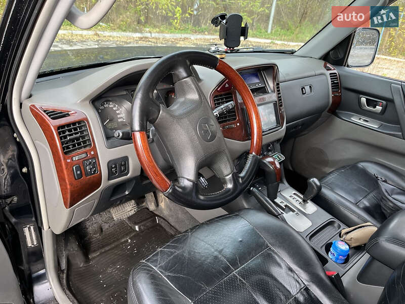 Позашляховик / Кросовер Mitsubishi Pajero 2006 в Рівному