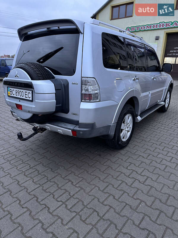 Внедорожник / Кроссовер Mitsubishi Pajero 2007 в Мостиске