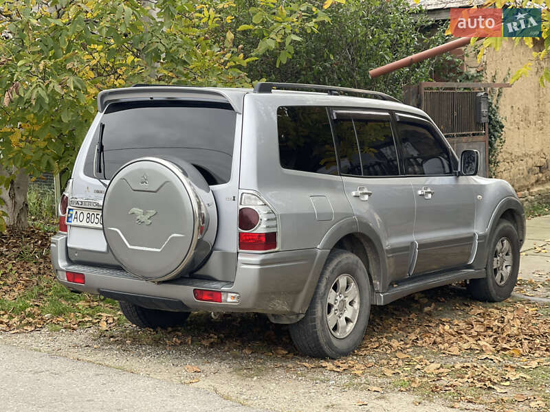 Внедорожник / Кроссовер Mitsubishi Pajero 2005 в Берегово фото 4 Внедорожник / Кроссовер Mitsubishi Pajero 2005 в Берегово