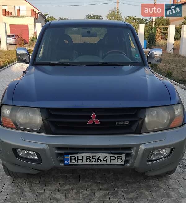 Внедорожник / Кроссовер Mitsubishi Pajero 2000 в Одессе