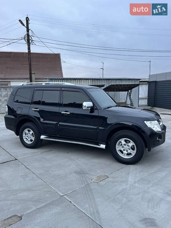 Позашляховик / Кросовер Mitsubishi Pajero 2007 в Білій Церкві