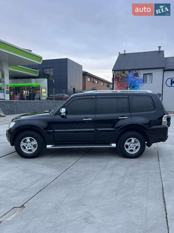 Позашляховик / Кросовер Mitsubishi Pajero 2007 в Білій Церкві