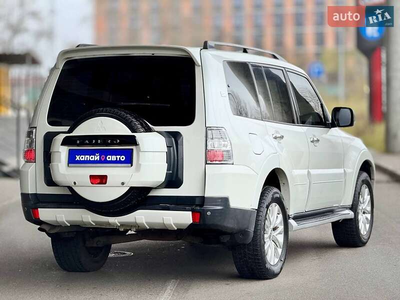 Внедорожник / Кроссовер Mitsubishi Pajero 2008 в Киеве фото 6 Внедорожник / Кроссовер Mitsubishi Pajero 2008 в Киеве