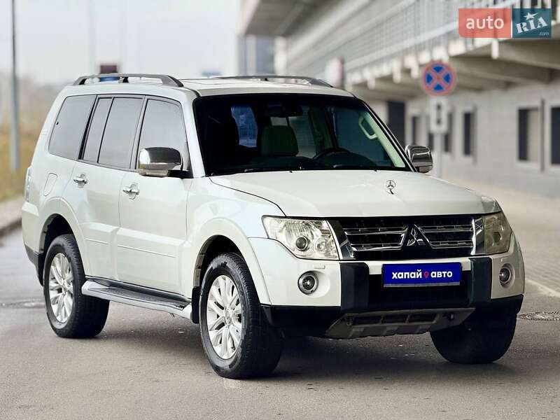 Внедорожник / Кроссовер Mitsubishi Pajero 2008 в Киеве фото 5 Внедорожник / Кроссовер Mitsubishi Pajero 2008 в Киеве