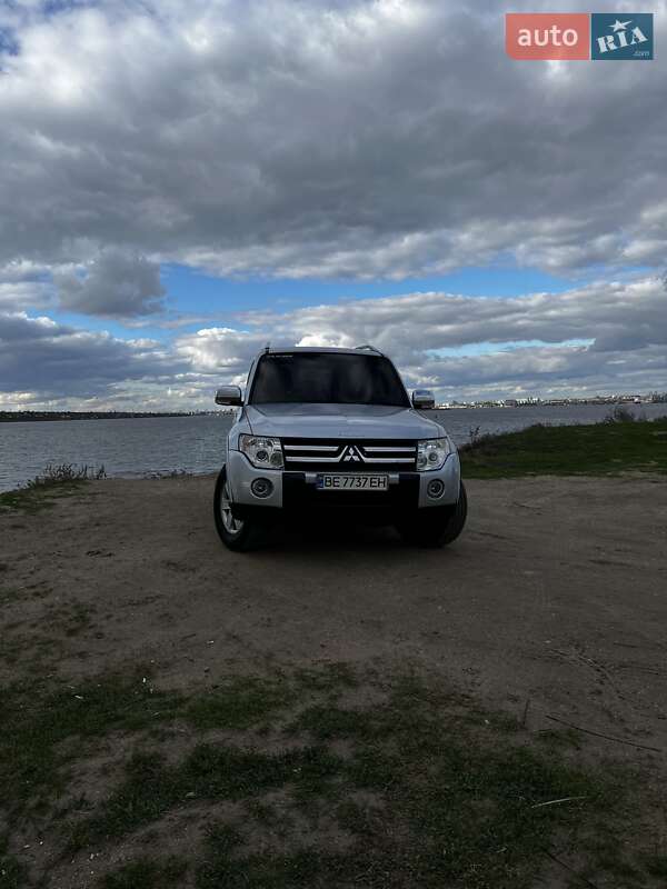 Внедорожник / Кроссовер Mitsubishi Pajero 2007 в Николаеве фото 23 Внедорожник / Кроссовер Mitsubishi Pajero 2007 в Николаеве