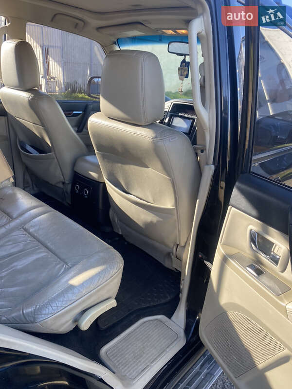 Позашляховик / Кросовер Mitsubishi Pajero 2007 в Стрию