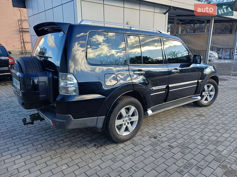 Позашляховик / Кросовер Mitsubishi Pajero 2008 в Горохові