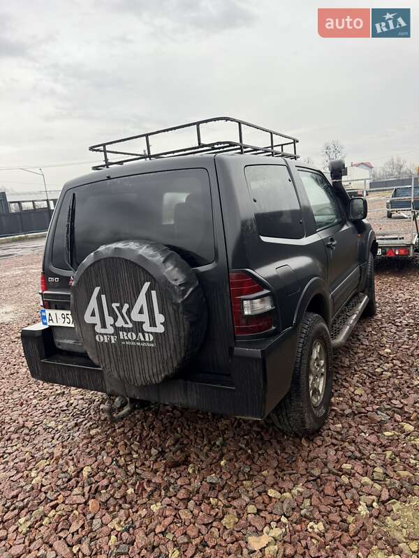 Внедорожник / Кроссовер Mitsubishi Pajero 2000 в Жовкве