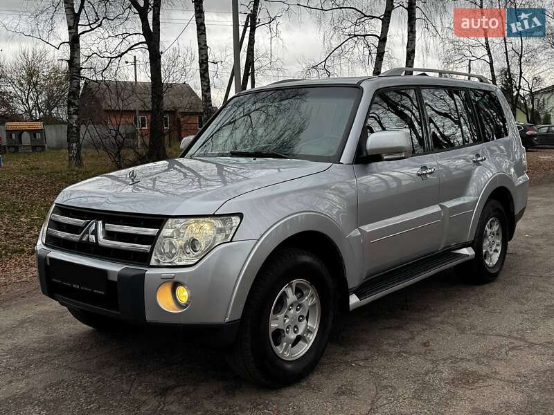 Внедорожник / Кроссовер Mitsubishi Pajero 2008 в Ахтырке