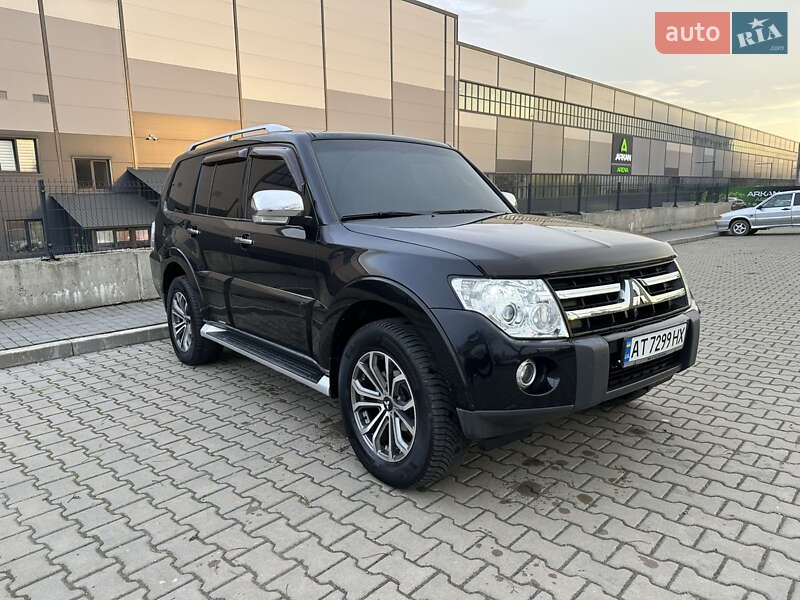 Позашляховик / Кросовер Mitsubishi Pajero 2008 в Івано-Франківську