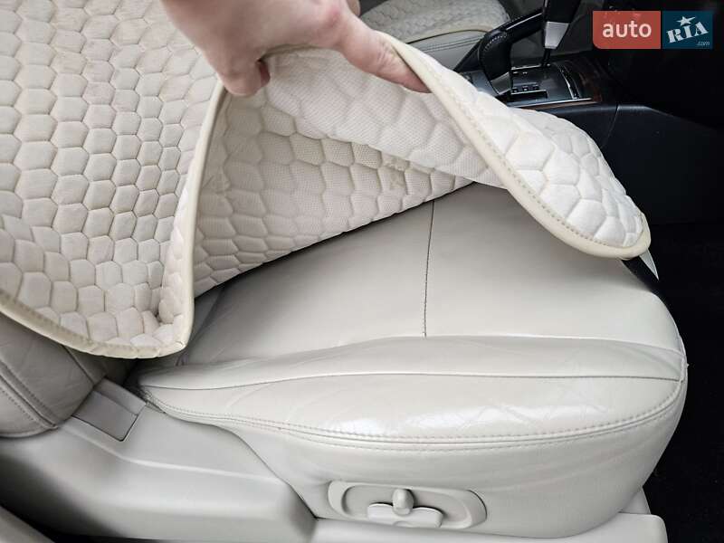 Позашляховик / Кросовер Mitsubishi Pajero 2007 в Харкові