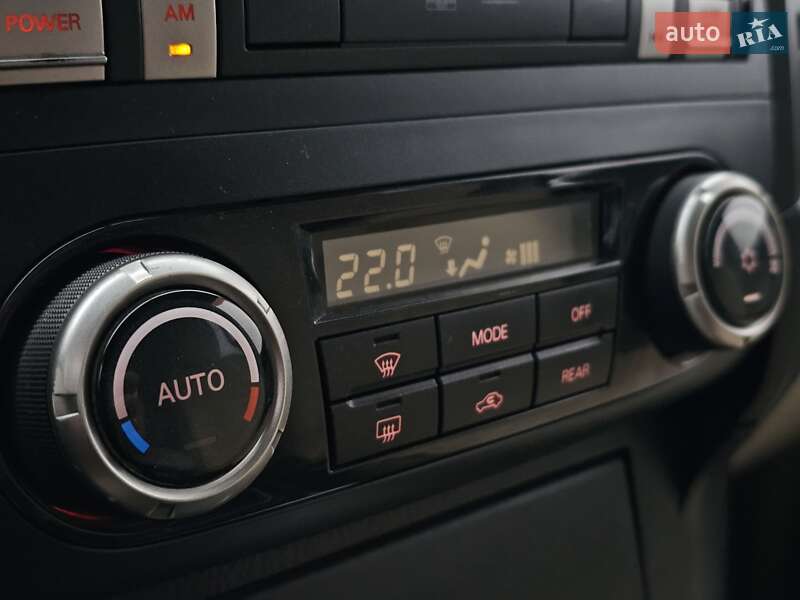 Позашляховик / Кросовер Mitsubishi Pajero 2007 в Харкові