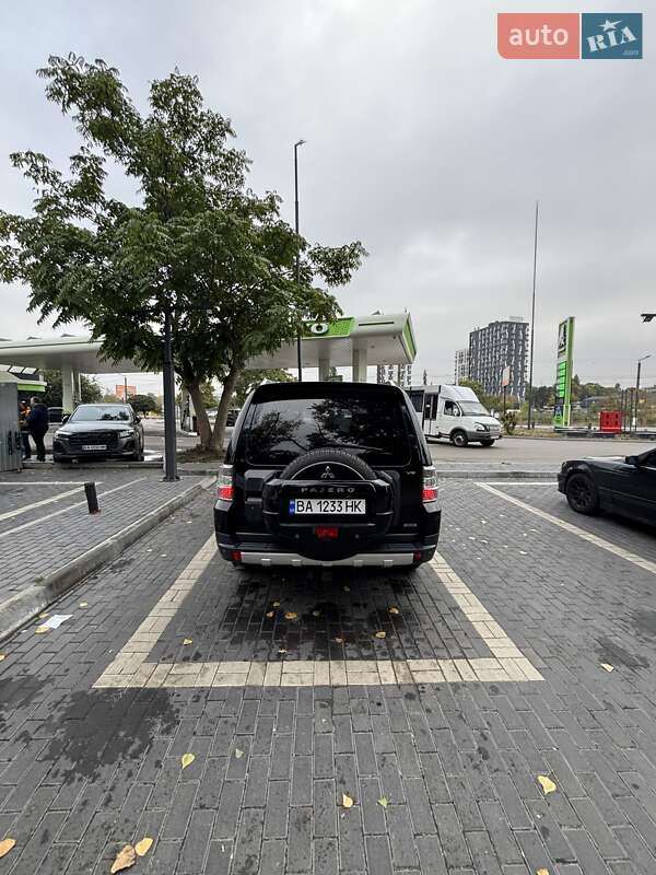Позашляховик / Кросовер Mitsubishi Pajero 2007 в Кропивницькому