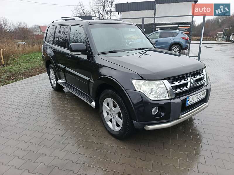 Внедорожник / Кроссовер Mitsubishi Pajero 2008 в Звенигородке