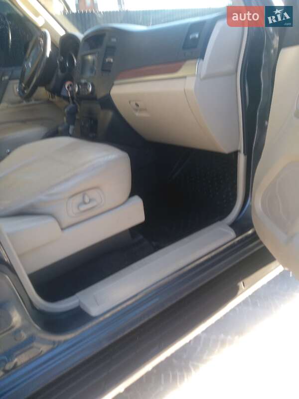 Внедорожник / Кроссовер Mitsubishi Pajero 2008 в Путиле