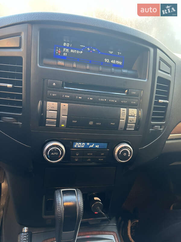 Внедорожник / Кроссовер Mitsubishi Pajero 2008 в Николаеве