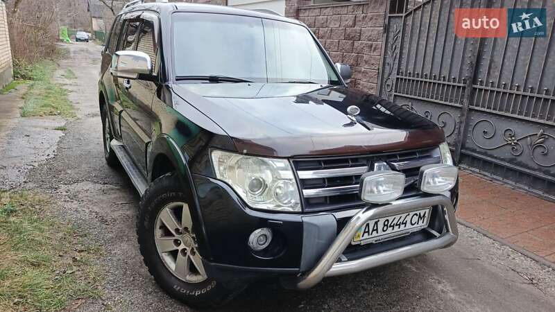 Mitsubishi Pajero 2007
