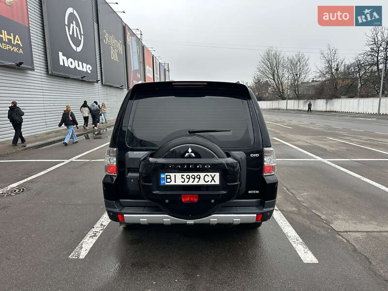 Внедорожник / Кроссовер Mitsubishi Pajero 2007 в Полтаве