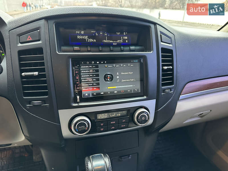 Внедорожник / Кроссовер Mitsubishi Pajero 2007 в Полтаве