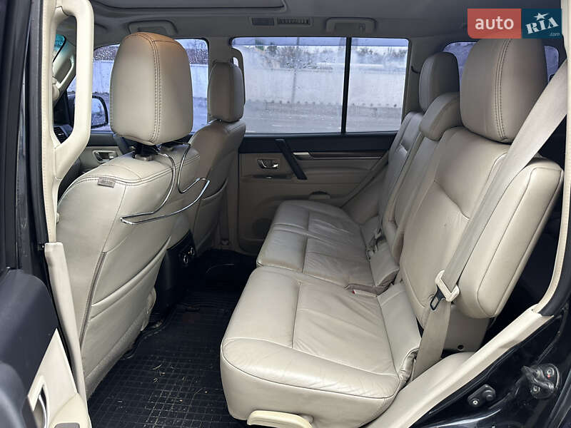 Внедорожник / Кроссовер Mitsubishi Pajero 2007 в Полтаве